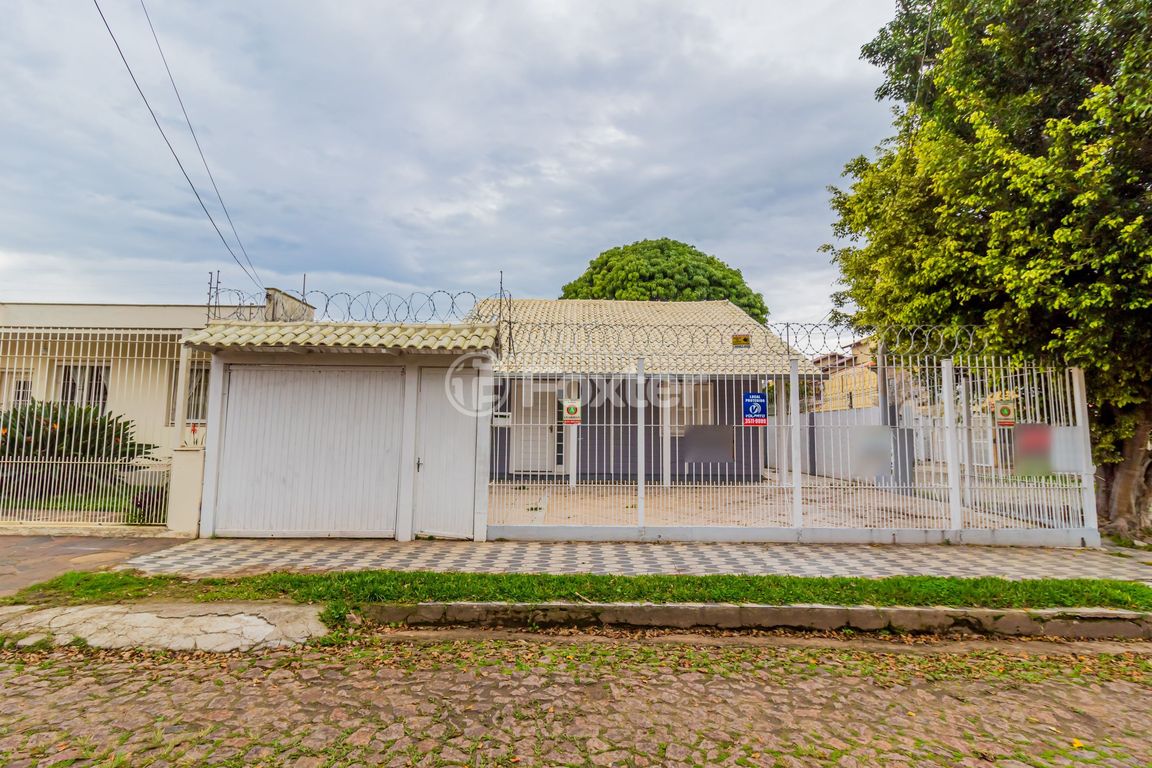 Casas à venda em Guarujá Porto Alegre RS