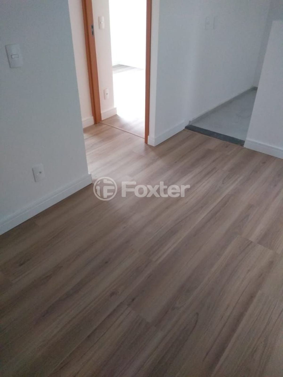 Apartamento com 2 quartos na Av. Dorival Cândido Luz de Oliveira