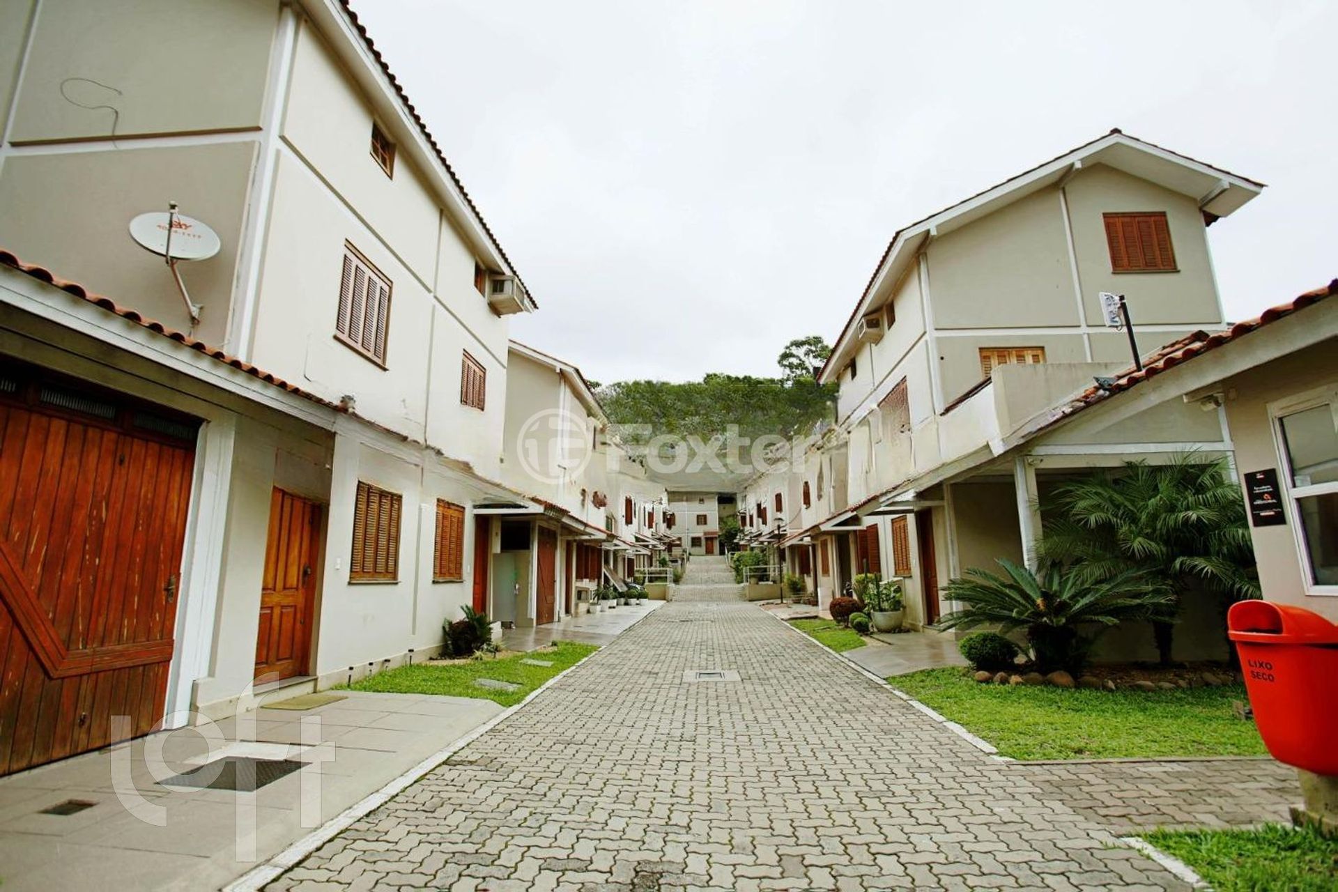Casa em Condomínio 2 dorms à venda Rua Professor Carvalho Freitas, Teresópolis - Porto Alegre
