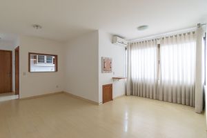 Apartamento 2 dorms e 65.79m² à venda - Rua Santana, Farroupilha - Porto  Alegre