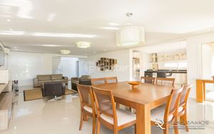 Image 4 - 223004