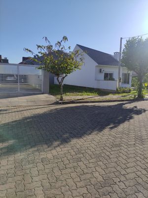 Image 2 - 226025