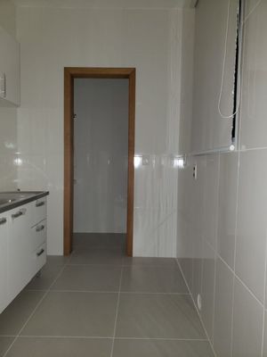 Image 3 - 270197